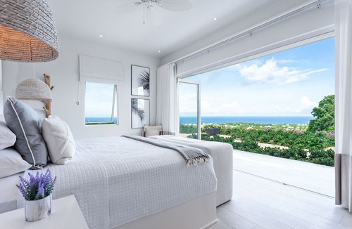 Deanes Villa | Incredible views of sea from the pool - Cool Breeze