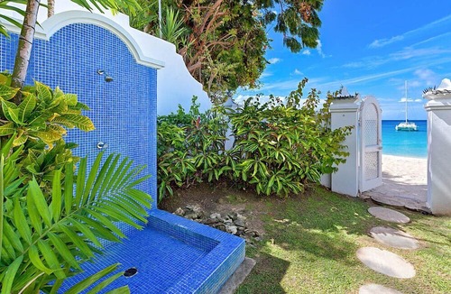 Lower Carlton Villa | Fosters House - Five Bedroom Villa, Sleeps 10