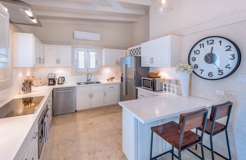 Clinketts Villa | Little Good Harbour House