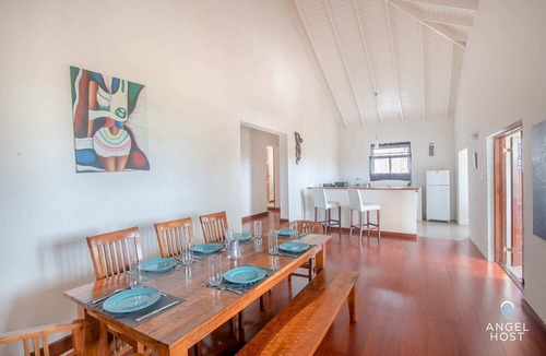 Rose Hill House | Private Sunset Patio + In-Home Gym near NikkiBeach
