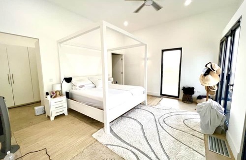 Inch Marlowe House | Echo Beach - A Modern Beach House On The Beach Five Minutes From The Airport