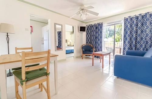 Rendezvous House | Two Spacious 1BR w/Kitchenette & Beach Access | Hotel w/Pool & Free Parking
