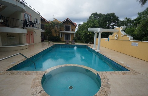 Bridgetown Condo | Springcourt 2 - 1 BR condo near beaches W/POOL