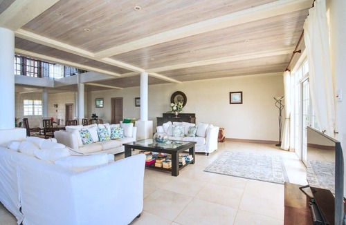 Oistins House | Beautiful 4-bedroom villa for short-term rental
