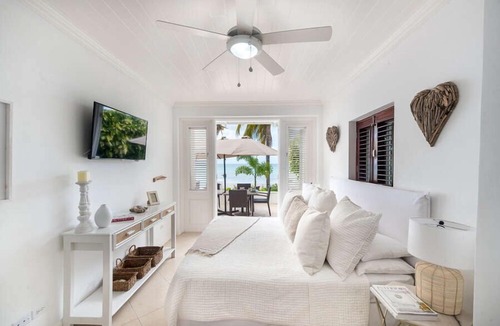 Fitts Village Villa | Milord Sunsets Summar