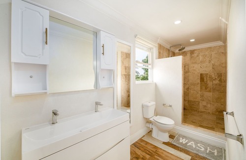 Apes Hill Villa | Beautiful 5 Bedroom Property