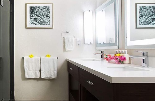 Blue Waters House | Barbados Escape: Kitchenette, Outdoor Pool, Free Beach Sunbeds, Great Views!