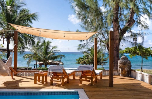 Silver Sands Hotel | Surfers Bay Resort