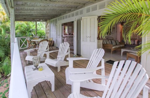 The Garden House | Charming 2-Bed Cottage By Beach by BSL Rentals