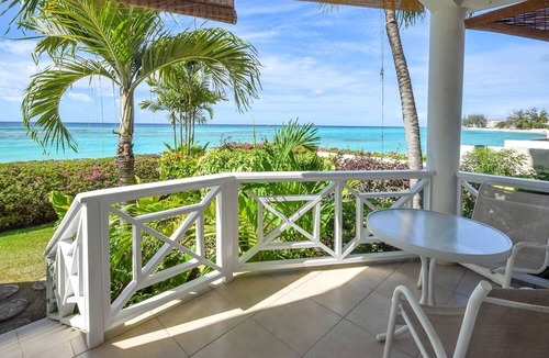 Saint Lawrence Apartment | Indramer Condos by Bluescape