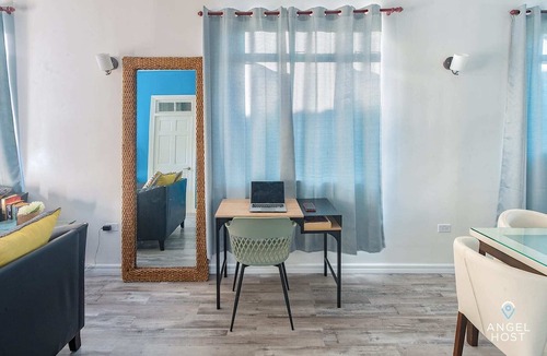 Saint Matthias House | All Ensuite Bedrooms, WiFi, Patio, Walk to Beach!