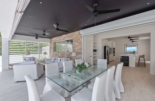 Weston Apartment | Solaris Beach House Luxury apartment
