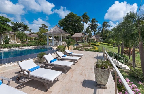 Holder's Hill Villa | Point of View Luxury villa