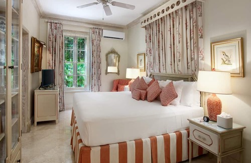 Little Battaleys House | Leamington Pavilion by Blue Sky Luxury
