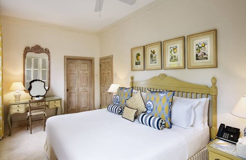 Little Battaleys House | Leamington Pavilion by Blue Sky Luxury