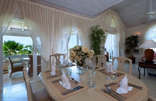 Westmoreland Apartment | Elegant Two Storey, Two Bedroom Townhouse
