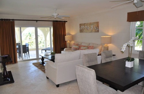 Westmoreland Apartment | Beautiful Three Bedroom Apartment