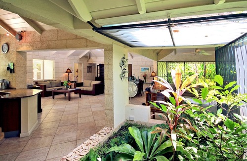 Gibbs Bay Villa | Jessamine - Stunning 4 bedroom villa - Short stroll from Gibbs Beach