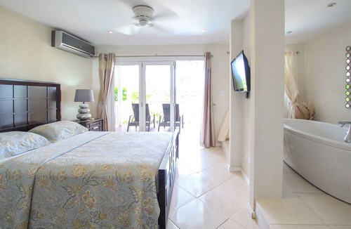 Weston Apartment | Penthouse with ocean views and pool - Lantana 4