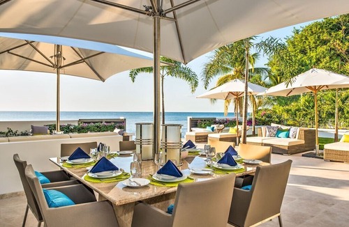 Fitts Village Villa | Luxurious 4 bedroom beachfront villa on the west coast of Barbados