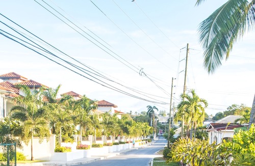 Maxwell Apartment | "Suite Escape Barbados" is a delightful 1 bed suite steps away from the beach.