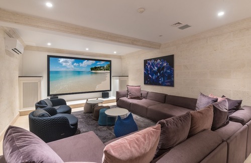Old Trees Bay Villa | Luxury Beachfront Villa - Kiko (8 bed)