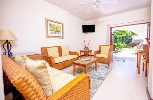 Retreat Resort | Sugar Cane Club Hotel And Spa