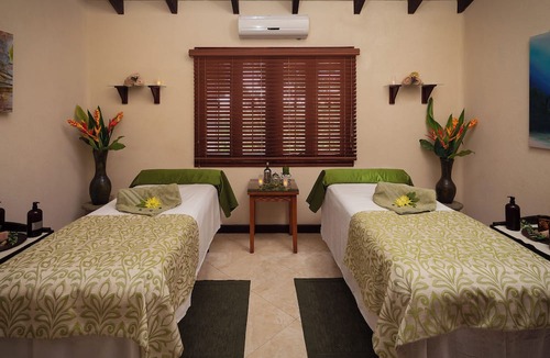 Retreat Resort | Sugar Cane Club Hotel And Spa