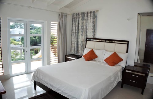 Mullins Villa | Casuarina Grande