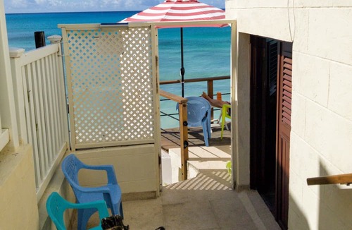 Enterprise Apartment | Sea view apartment on Freight's Bay Beach.
