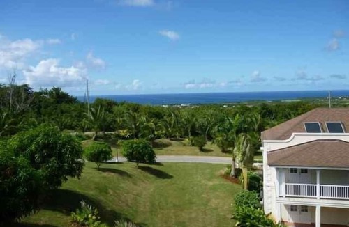 Vuemont Apartment | Vuemont 251 Apartment with panoramic West Coast views