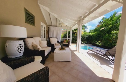 Vuemont Villa | Gorgeous Three Bedroom in Secluded Area