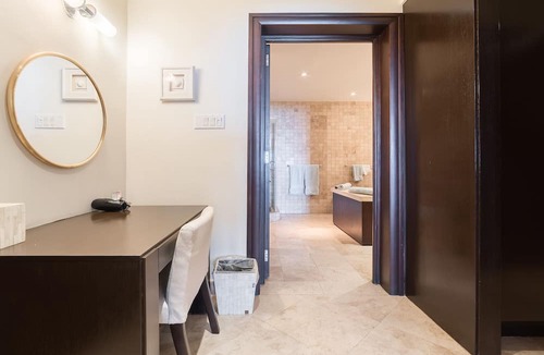 Durants Condo | Luxurious Beachfront Apartment