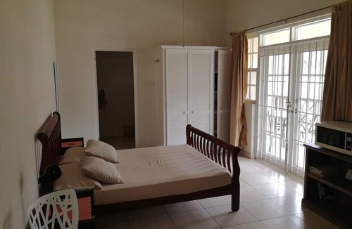 Welches Villa | Air conditioned studio with a pool