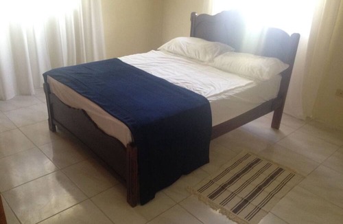 Bagatelle Terrace House | Spacious 3 Bedroom 2 Bathroom house. Good Location near the West Coast, Sleeps 6