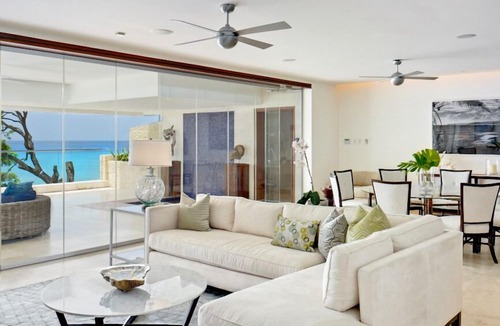 Brighton Apartment | Outstanding Finishes, Revolutionary Design