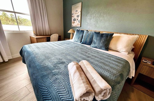 Weston Apartment | Lantana Sea La Vie - by Zenbreak