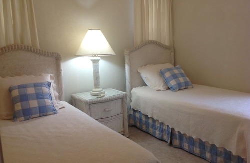 Holder's Hill Apartment | Charming 2-bedroom apartment in gated community