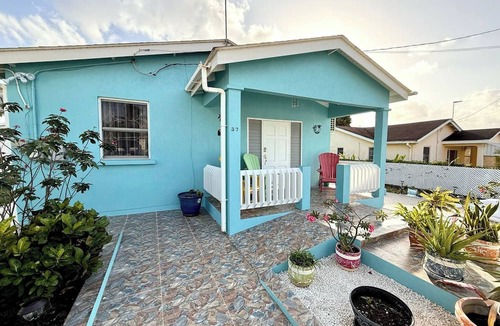 Douglas House | Steps to the Sea - 2bd By Zenbreak