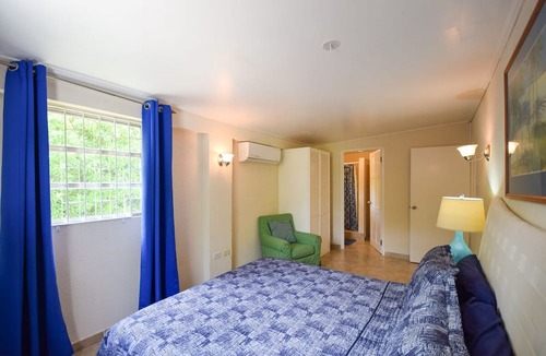 Rockley Apartment | Bella Figura - 3 self contained apartments for 8 bedrooms