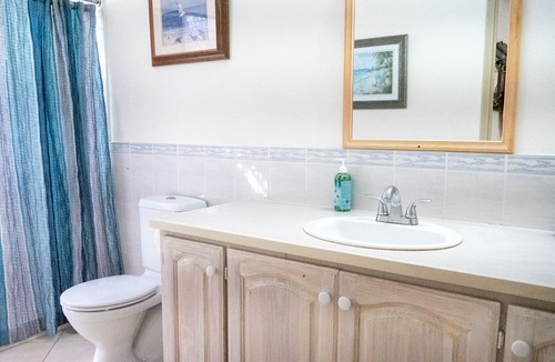 Nesfield House | Breezy Getaway with a View