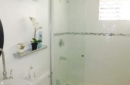 Rockley Apartment | Rockley Golf Club, South Coast, with restaurant, bar, spa, tennis, golf on the compound