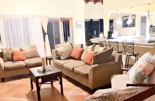 Apple Hall Apartment | Coral Villa, Pool, Ocean Views, Beach & Sea