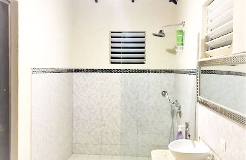 Apple Hall Apartment | Coral Villa, Pool, Ocean Views, Beach & Sea