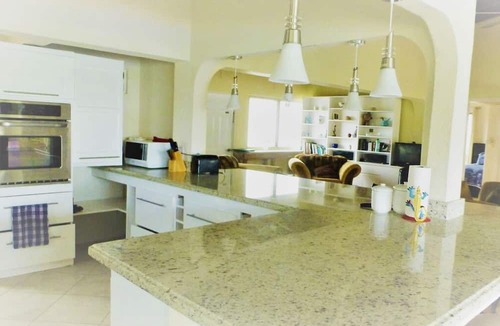 Apple Hall Apartment | Coral Villa, Pool, Ocean Views, Beach & Sea