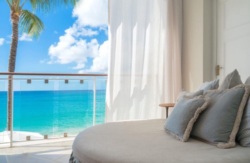 Porters Resort | Fairmont Royal Pavilion