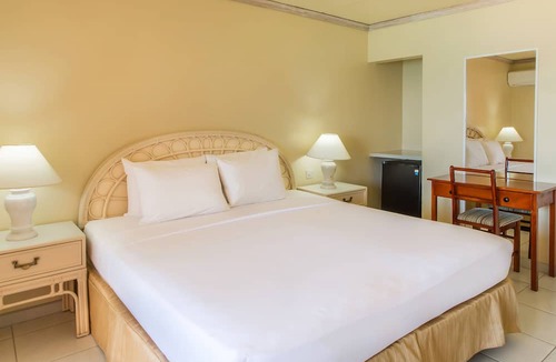 Maxwell Resort | Barbados Beach Club Resort - All Inclusive