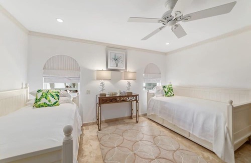 Old Trees Bay Villa | Renowned 4 bedroom Villa in a resort