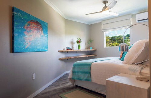 West Coast Hotel | Sea Breeze Beach House All Inclusive by Ocean Htls