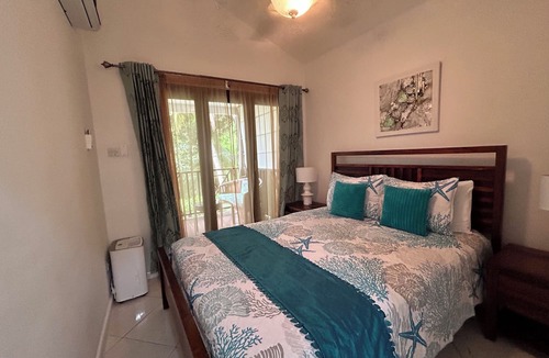 Trents Apartment | Kerensa, beautiful modern apt, Holetown, close to all amenities